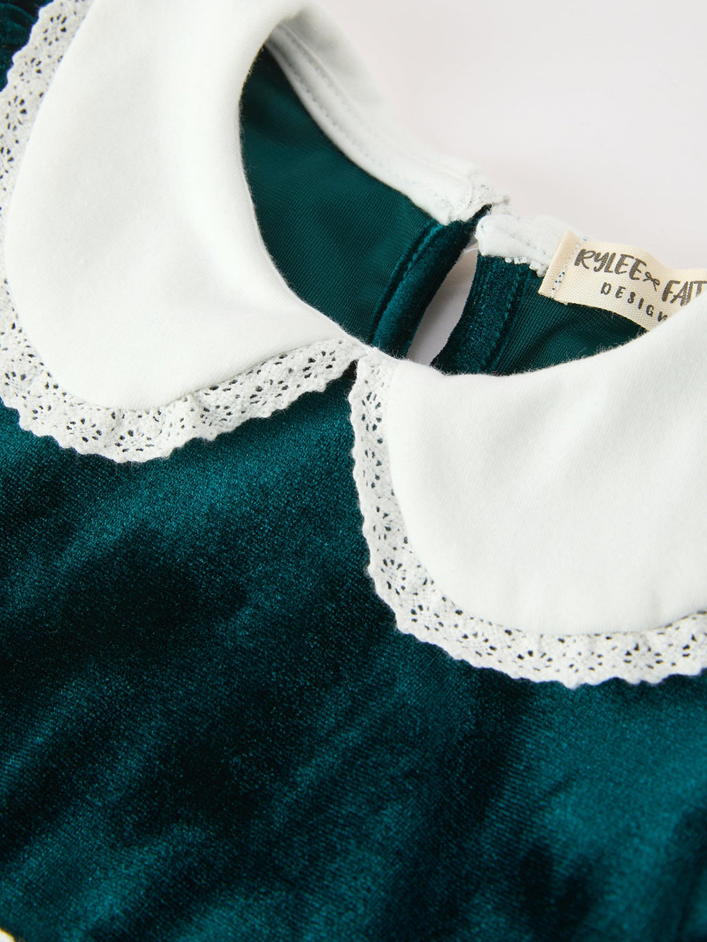 Girls Emerald Green Velvet Lace Collar Christmas Dress
